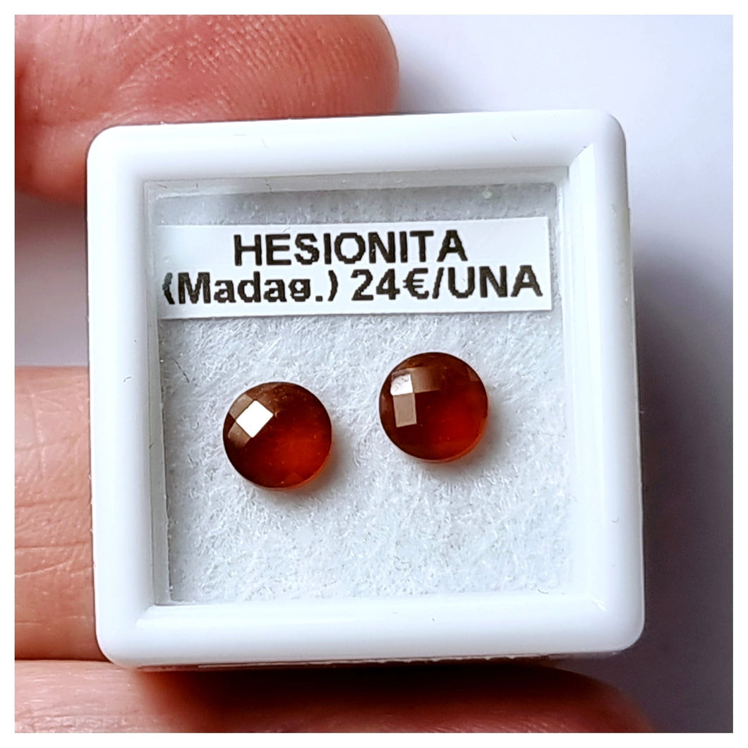 -GRANATE HESIONITA-